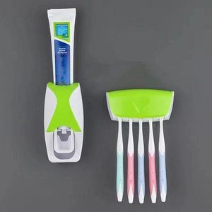 Distributeur de patte dentifrice et brosse à dent